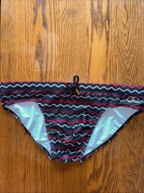 Men's 2EROS Chevron Stripe Swim Briefs in Black/Red (XXL)